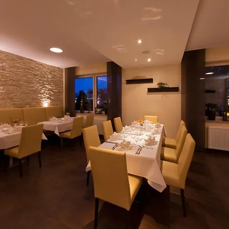 - Restaurant Sonneneck Hotel Dornstetten