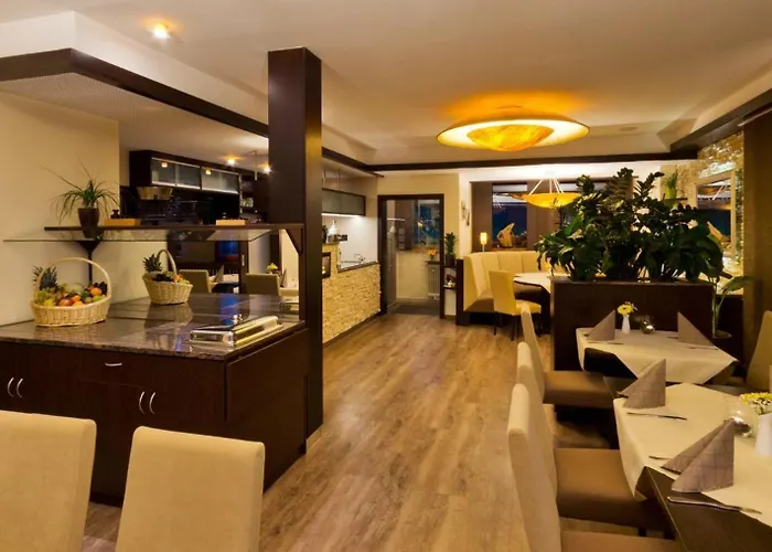 - Restaurant Sonneneck Hotel Dornstetten